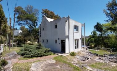 PROPIEDAD EN VENTA APTA CREDITO EN SIERRA DE LOS PADRES. BALCON DEL GOLF.