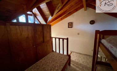 Triplex en venta de 4 ambientes c/ cochera en La Lucila del Mar