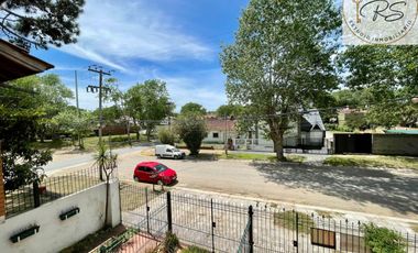 Triplex en venta de 4 ambientes c/ cochera en La Lucila del Mar