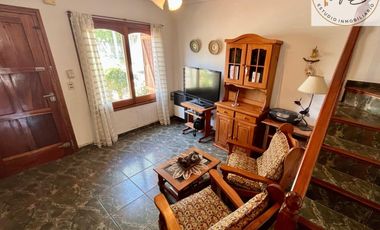 Triplex en venta de 4 ambientes c/ cochera en La Lucila del Mar