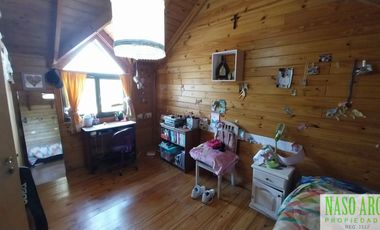 Importante Cabaña en venta en Sierra de los Padres. Gas Natural. Muy buena vista