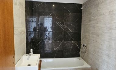 Venta hermoso PH hecho  a nuevo Villa Sarmiento. Acepta permuta menor valor!!!