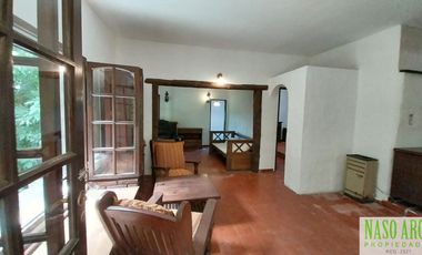 Chalet con dependencia en venta en Sierra de los Padres - 2 lotes