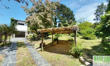 Chalet con dependencia en venta en Sierra de los Padres - 2 lotes