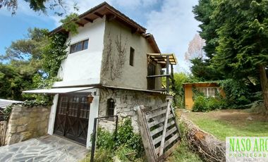 Chalet con dependencia en venta en Sierra de los Padres - 2 lotes