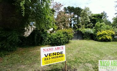 Chalet con dependencia en venta en Sierra de los Padres - 2 lotes