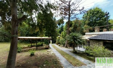 Chalet con dependencia en venta en Sierra de los Padres - 2 lotes