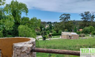 Chalet con dependencia en venta en Sierra de los Padres - 2 lotes