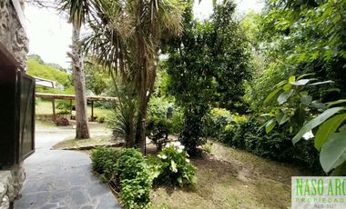 Chalet con dependencia en venta en Sierra de los Padres - 2 lotes