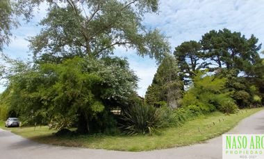 Chalet con dependencia en venta en Sierra de los Padres - 2 lotes