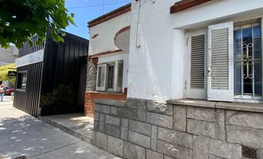 VENTA. CASA DE 3 AMBIENTES CON LOCAL. CORDOBA Y AVELLANEDA. MAR DEL PLATA