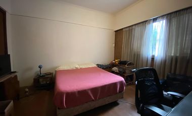 VENTA. CASA DE 3 AMBIENTES CON LOCAL. CORDOBA Y AVELLANEDA. MAR DEL PLATA