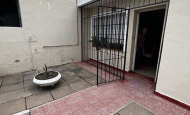 Bº Acosta , calle Agustin Garzon , Casa en venta de 1 dormitorios