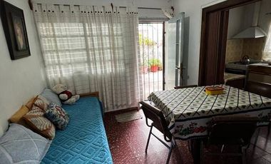 Bº Acosta , calle Agustin Garzon , Casa en venta de 1 dormitorios