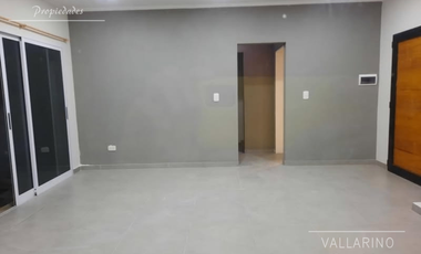 Casa Barrio Verdes Colinas, Colón.