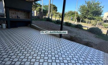 AT156b. TALA HUASI. A MTS. DEL RIO. 2 PAX