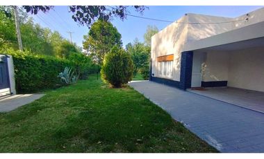 Excelente Casa quinta sobre ruta!! En Venta-Cuadro Benegas San Rafael
