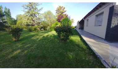 Excelente Casa quinta sobre ruta!! En Venta-Cuadro Benegas San Rafael