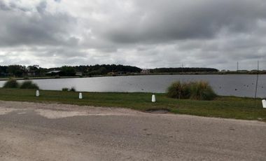 Venta Complejo de 4 cabañas a estrenar en Mar de Cobo, Parque Lago