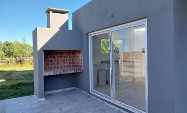 Venta Complejo de 4 cabañas a estrenar en Mar de Cobo, Parque Lago