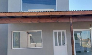 Venta Complejo de 4 cabañas a estrenar en Mar de Cobo, Parque Lago