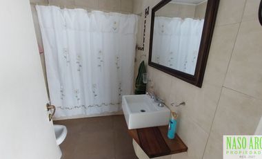 Dos unidades en venta en Sierra de los Padres. Piscina cubierta y climatizada