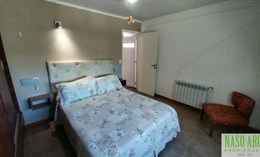 Dos unidades en venta en Sierra de los Padres. Piscina cubierta y climatizada