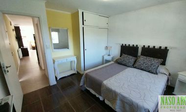 Dos unidades en venta en Sierra de los Padres. Piscina cubierta y climatizada