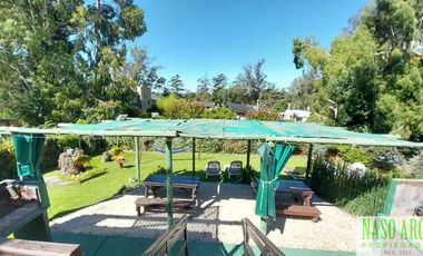 Dos unidades en venta en Sierra de los Padres. Piscina cubierta y climatizada