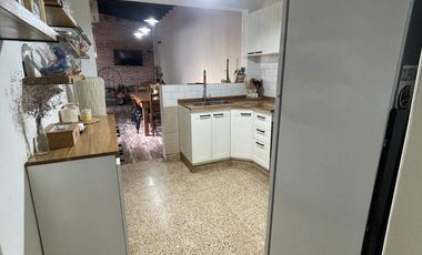 Casa en venta de 3 dormitorios c/ cochera en Los Polvorines
