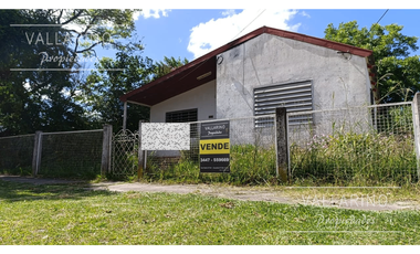 Casa con patio, Ubajay.