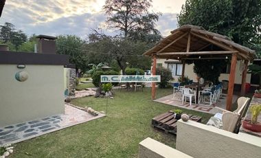 V182. TALA HUASI. COMPLEJO FTE. AL RIO C/ LOCAL COMERCIAL. SALIDA A DOS CALLES.