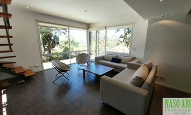 Moderna casa de diseño en venta en Sierra de los Padres - Vista Panorámica