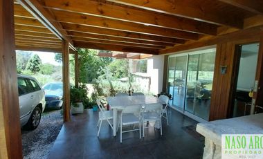 Moderna casa de diseño en venta en Sierra de los Padres - Vista Panorámica