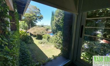 Moderna casa de diseño en venta en Sierra de los Padres - Vista Panorámica