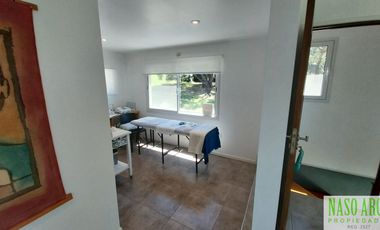 Moderna casa de diseño en venta en Sierra de los Padres - Vista Panorámica