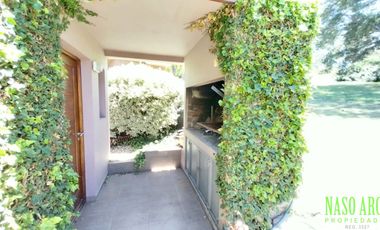 Moderna casa de diseño en venta en Sierra de los Padres - Vista Panorámica