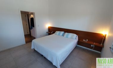 Moderna casa de diseño en venta en Sierra de los Padres - Vista Panorámica