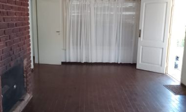 Chalet en venta de 2 dormitorios c/ cochera en El Marquesado