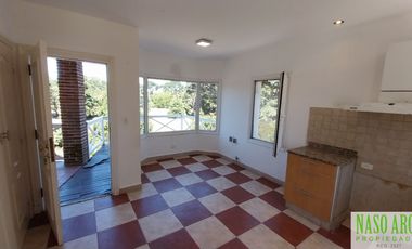 CHALET ESTILO INGLES EN -  VENTA SIERRA DE LOS PADRES. GAS NATURAL EN SU VEREDA