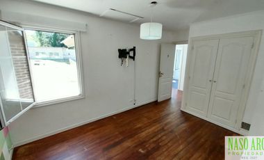 CHALET ESTILO INGLES EN -  VENTA SIERRA DE LOS PADRES. GAS NATURAL EN SU VEREDA