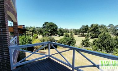 CHALET ESTILO INGLES EN -  VENTA SIERRA DE LOS PADRES. GAS NATURAL EN SU VEREDA