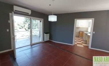 CHALET ESTILO INGLES EN -  VENTA SIERRA DE LOS PADRES. GAS NATURAL EN SU VEREDA