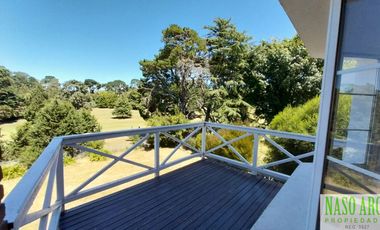 CHALET ESTILO INGLES EN -  VENTA SIERRA DE LOS PADRES. GAS NATURAL EN SU VEREDA