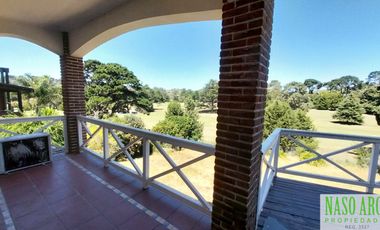 CHALET ESTILO INGLES EN -  VENTA SIERRA DE LOS PADRES. GAS NATURAL EN SU VEREDA