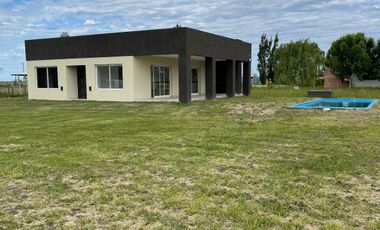 Casa quinta en venta de 1570m2 ubicado en Laguna de Lobos