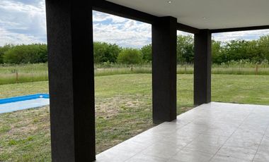 Casa quinta en venta de 1570m2 ubicado en Laguna de Lobos