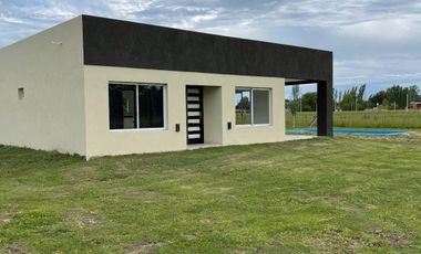 Casa quinta en venta de 1570m2 ubicado en Laguna de Lobos