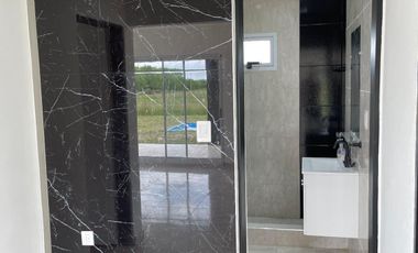 Casa quinta en venta de 1570m2 ubicado en Laguna de Lobos