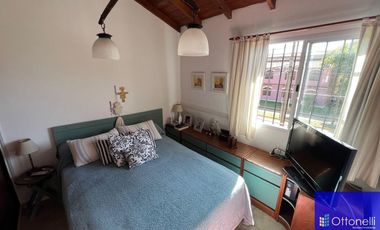 Dúplex en venta de 2 dormitorios c/ cochera en Costa Azul